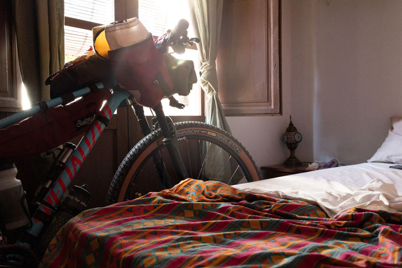 badlands_5 Bike in hotel room
